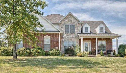 8414 Timber Ridge Dr, Edwardsville, IL 62025-6769
