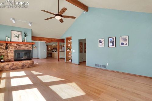 2720 Sunnywood Ave, Woodland Park CO 80863-9401 exterior