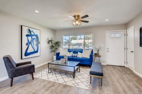 290 Gannet Dr, Vista CA  92083-3011 exterior