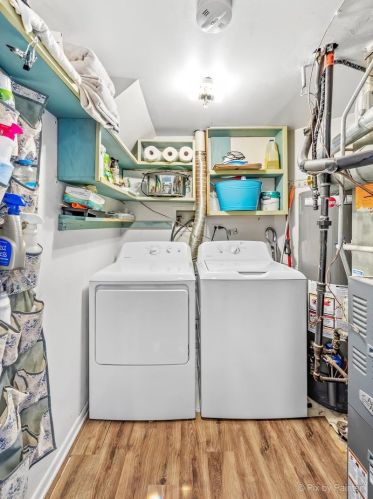 1151 Bradbury Cir, Carol Stream IL  60188-3903 exterior