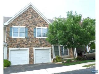 101 Spruce Ln, Paterson NJ  07508-3147 exterior