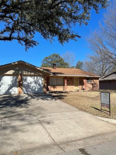 7024 Treehaven Rd, Fort Worth TX  76116-9034 exterior