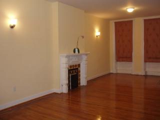 1254 15th St, Philadelphia PA  19146-3133 exterior