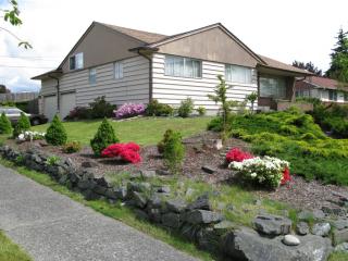 2349 Winnifred St, Tacoma WA  98406-2923 exterior