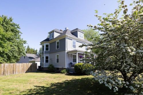 498 Ellington Rd, Wapping, CT 06074-4119
