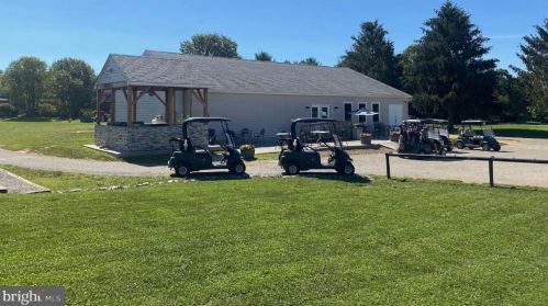 384 Turnberry Dr, Charles Town WV  25414-3930 exterior