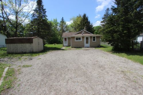1009 Jewett St, Bull Valley, IL 60098-2368