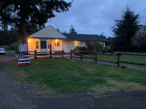 25 Allen Rd, Whites, WA 98541-9347