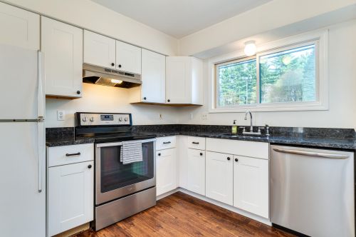 11 Spinnaker Way, Portsmouth, NH 03801-3327