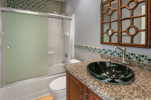 8623 Mesa Oak Dr, Riverside CA  92508-3123 exterior