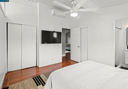 2245 Krueger Dr, Concord CA  94520-1750 exterior