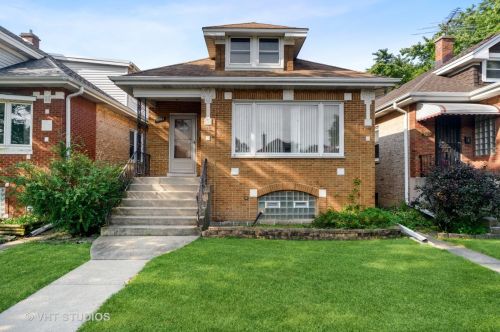 7909 Oakleaf Ave, Chicago, IL 60707-1352