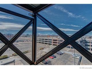 2715 Blake St, Denver CO  80205-2288 exterior