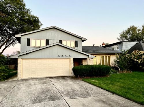 5243 Grand Ave, Western Springs, IL 60558-1827