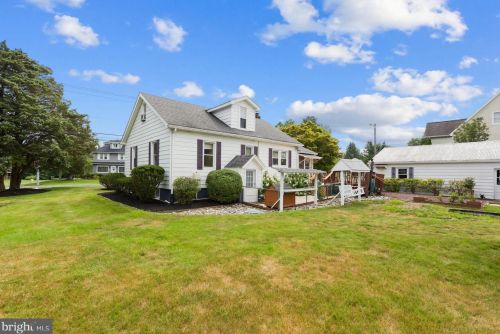 601 Mount Laurel Rd, Mount Laurel NJ  08054-9555 exterior