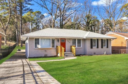 2563 Clark Dr, Atlanta GA  30344-2340 exterior