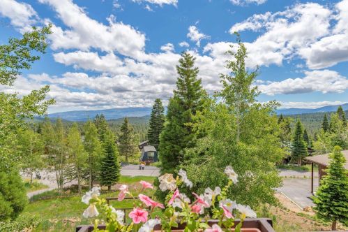 13308 Ski Slope Way, Truckee, CA 96161-7005