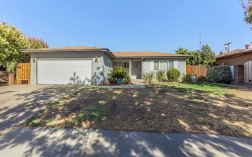 3928 Carruth Ave, Fresno, CA 93705-2001
