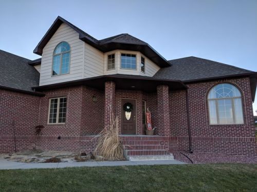 1300 Sioux Ridge Dr, Roscoe, NE 69153-3316