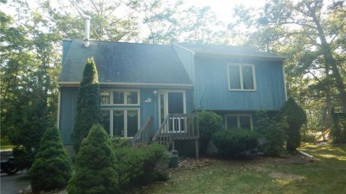 55 Log Bridge Rd, Coventry, RI 02816-4503