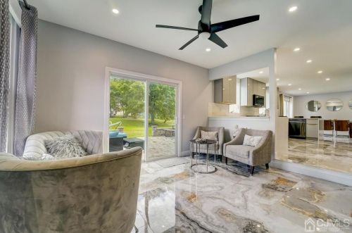 26 Sturbridge Dr, Piscataway NJ  08854-5137 exterior