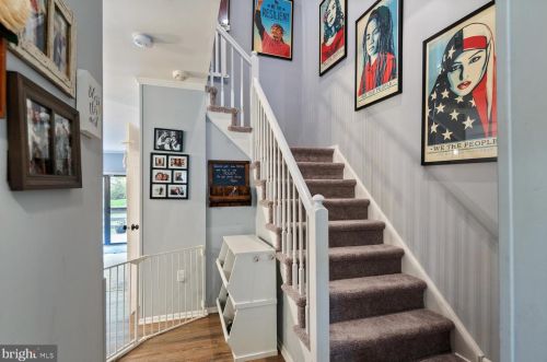 53 Manor Dr, Princeton NJ  08540-1643 exterior