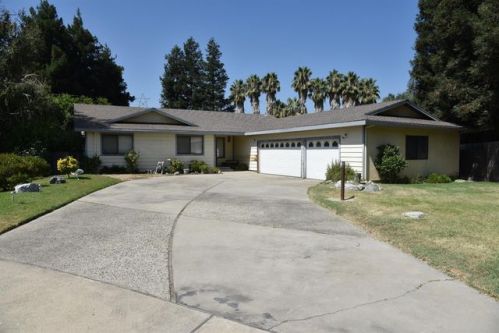 19135 Fairway Ct, Turlock, CA 95380-9636