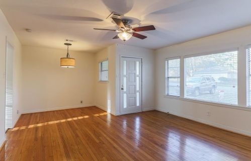 1305 Bettes St, Conroe TX  77301-1710 exterior