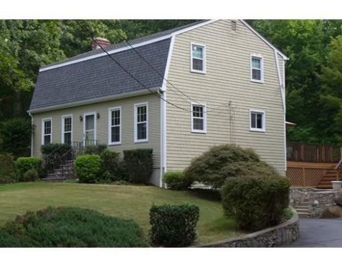 635 Maureen Cir, Burrillville, RI 02839-1143