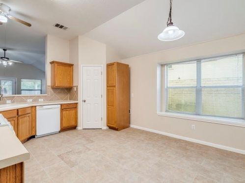 157 Maplewood, Uhland TX  78640-5276 exterior