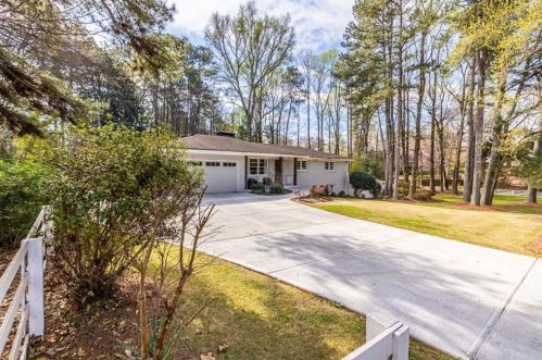 436 Concord Rd, Smyrna GA  30082-3225 exterior
