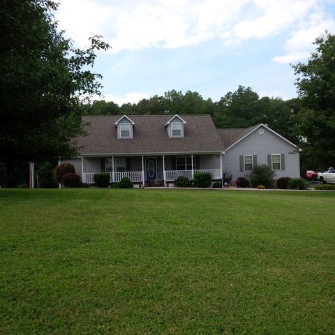 151 Gail Ln, Jacksboro, TN 37757-4516