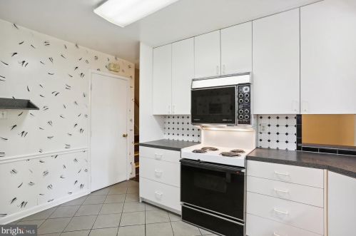 604 Sisson St, Silver Spring MD 20902-3156 exterior