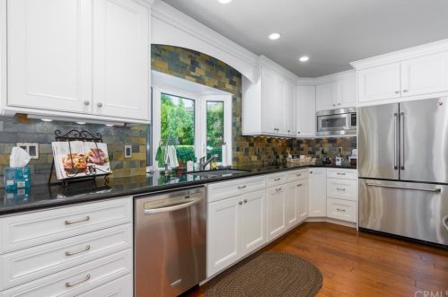 8198 Woodsboro Ave, Anaheim CA  92807-2519 exterior