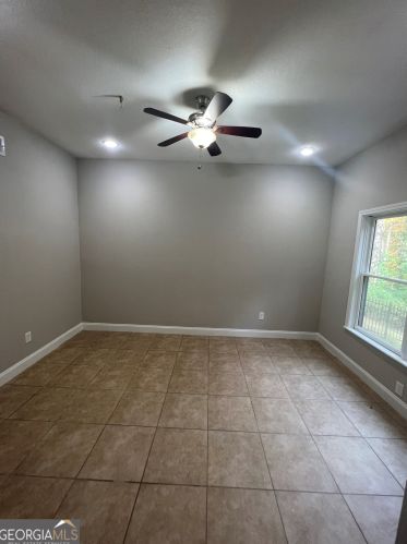 155 Fieldsborn Ct, Atlanta GA  30328-1039 exterior