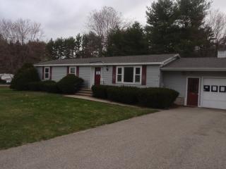 61 Mountain Rd, Goffstown, NH 03045-1627