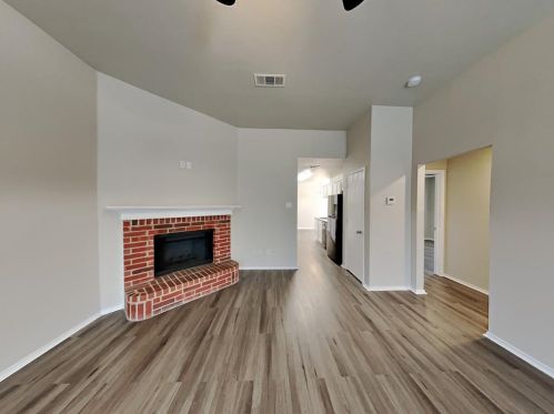 1410 Misty Meadow Dr, Midlothian TX  76065-5034 exterior