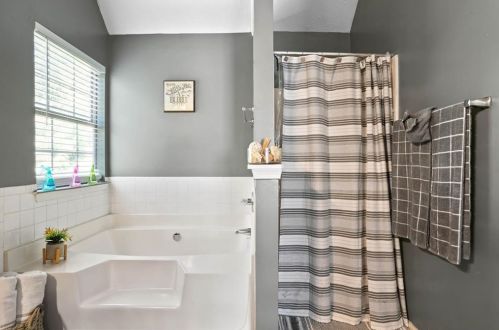 548 Harvick Cir, Stockbridge GA  30281-4451 exterior