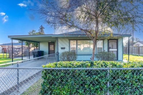 625 13th St, Sharon, CA 93610-2209