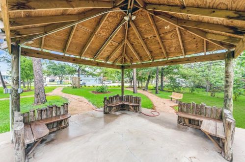 213 Fairfield St, Morgans Point TX 77571-7155 exterior