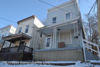 4576 Hamilton Ave, Cincinnati OH  45223-1777 exterior