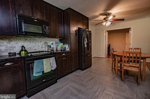 7415 Hastings St, Springfield VA  22150-4108 exterior