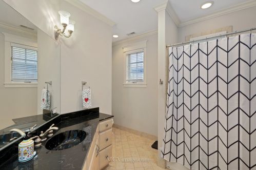 1003 Walter St, Lemont IL  60439-3920 exterior