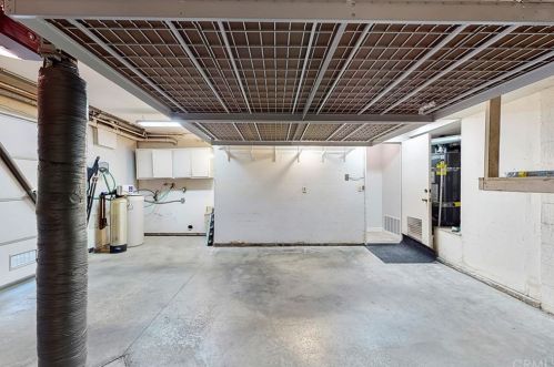 282 Seneca Cir, Anaheim CA  92805-3655 exterior