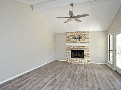 8302 Farmington Ct, Austin TX  78736-1744 exterior