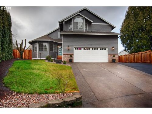 1307 Condor Pl, Damascus, OR 97080
