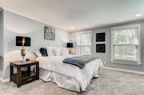 6462 Camp Bowie Blvd, Fort Worth TX  76116-4337 exterior