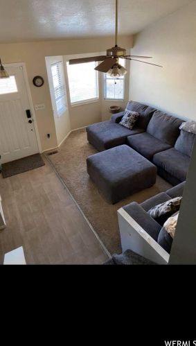 3821 4550, Roy, UT 84067-8737