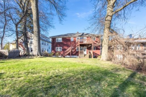 15 Monroe Pl, Montclair NJ  07042-4601 exterior