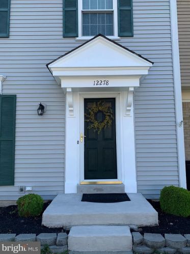 12278 Dapple Gray Ct, Woodbridge VA  22192-6215 exterior
